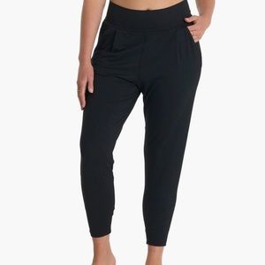 NWT VUORI LUX Harem pants- size small